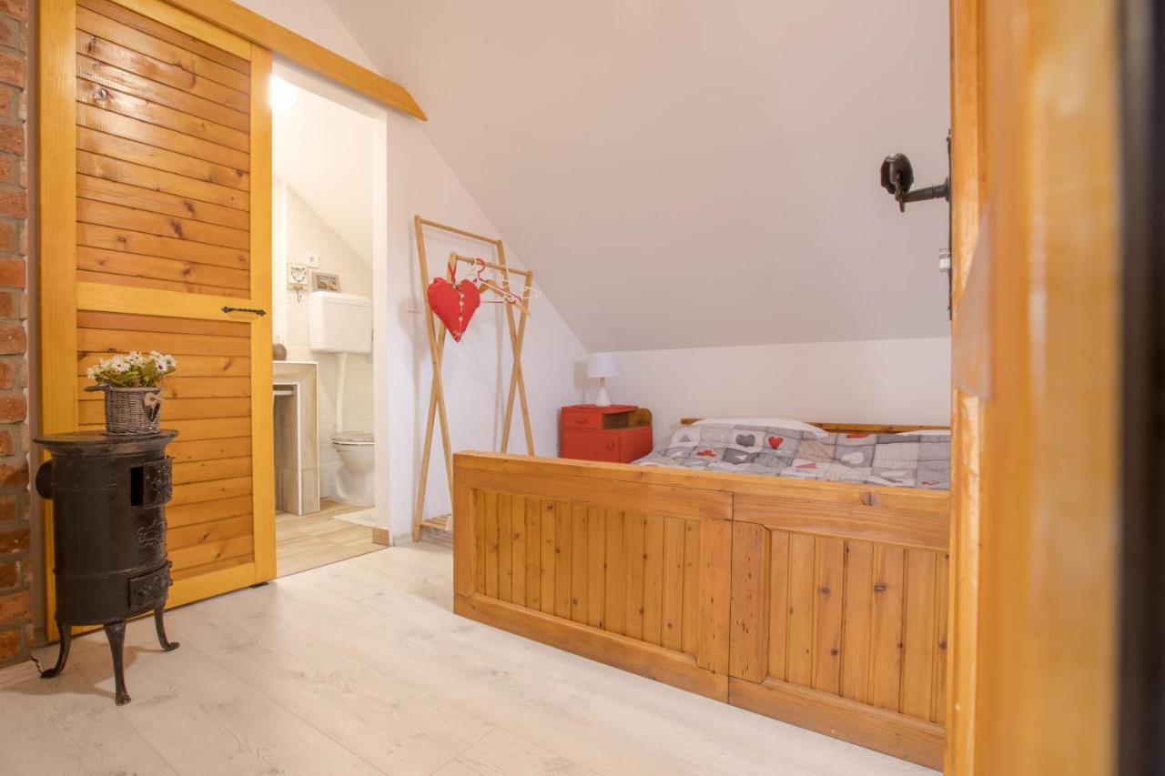 Kuca Za Odmor "Dva Srca" Hotel Ceminac Buitenkant foto