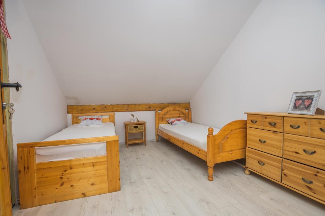 Kuca Za Odmor "Dva Srca" Hotel Ceminac Buitenkant foto